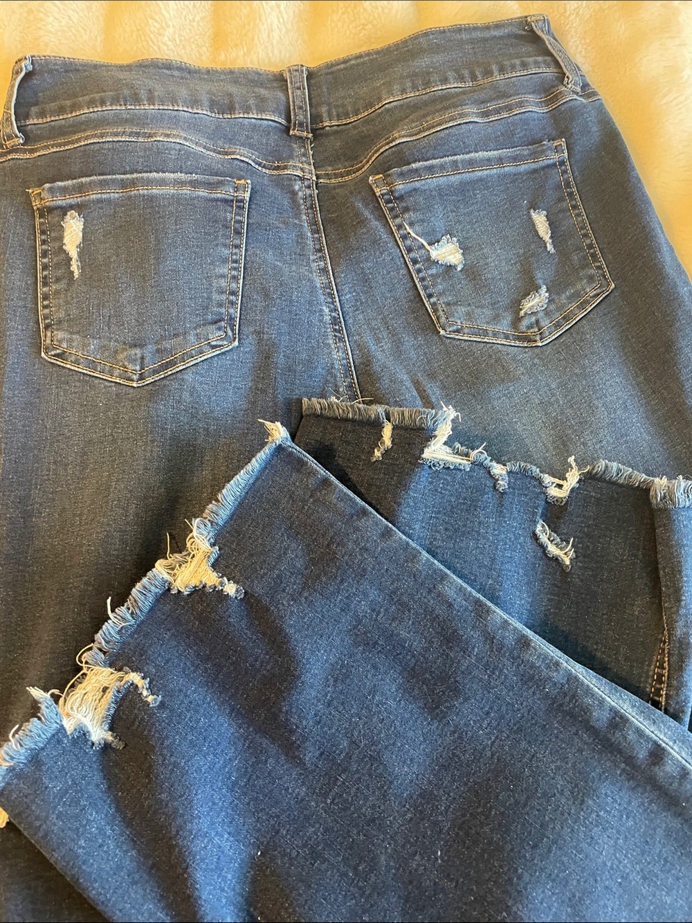 Rewash High Rise Women's Jeans in Med. Blue! 🦋 Brand new & never worn! Size 13